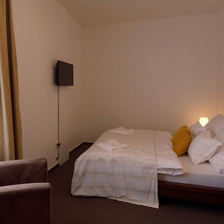 Litvan Sunset Apartments Budweis Exterior foto